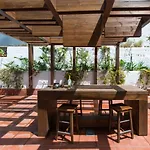 Superior G: Private Pool & Concierge דירה *
