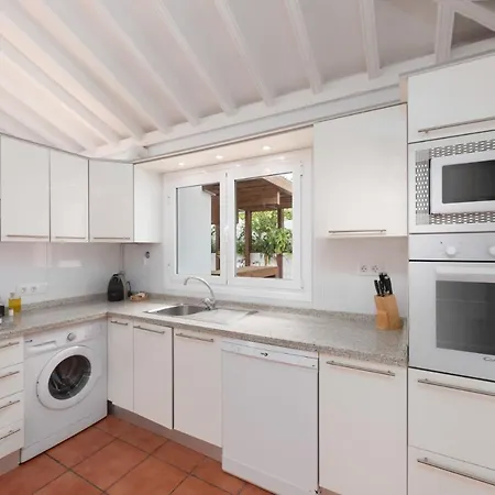 Superior G: Private Pool & Concierge *